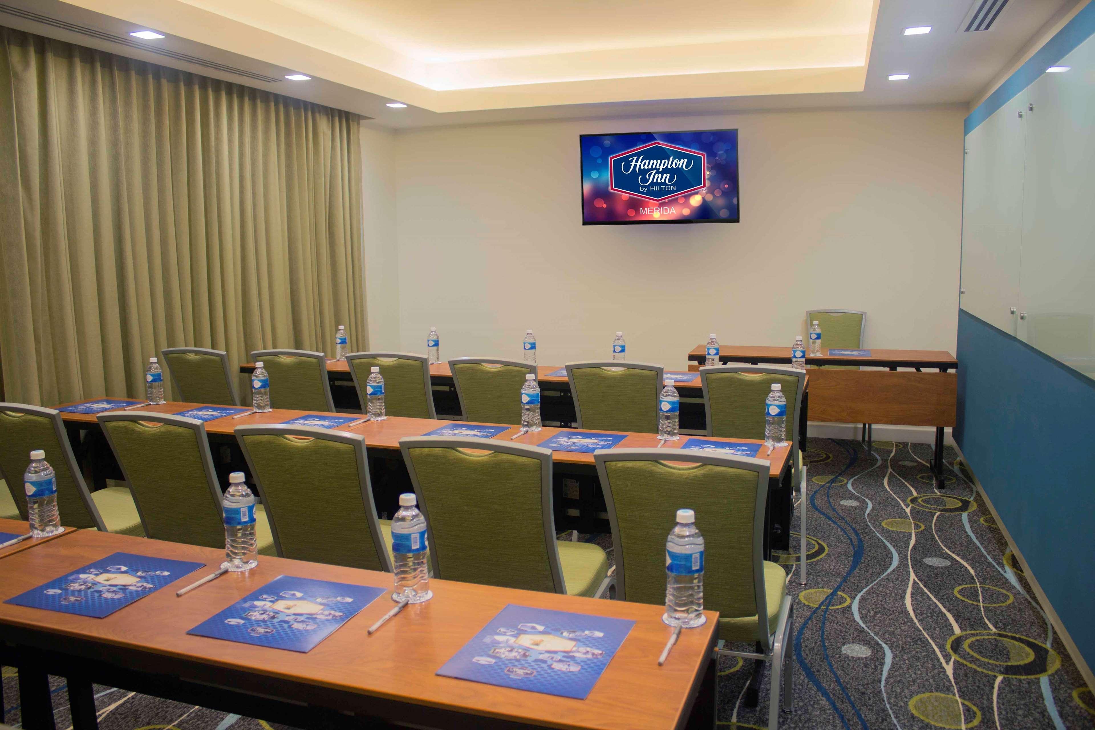 Hampton Inn By Hilton Меріда Екстер'єр фото