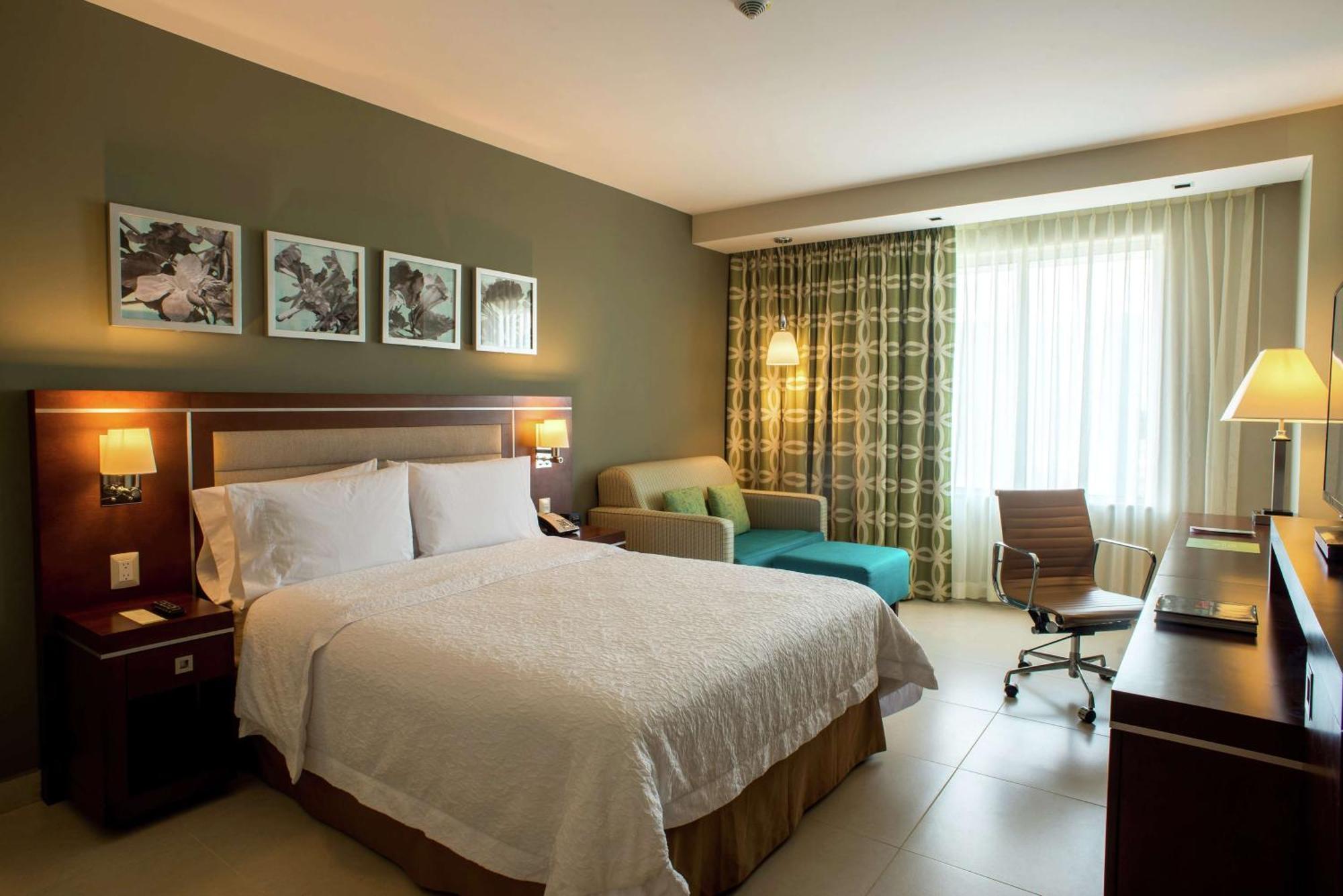 Hampton Inn By Hilton Меріда Екстер'єр фото